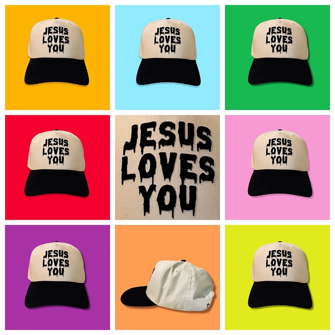 Jesus Loves You Cap 🖤